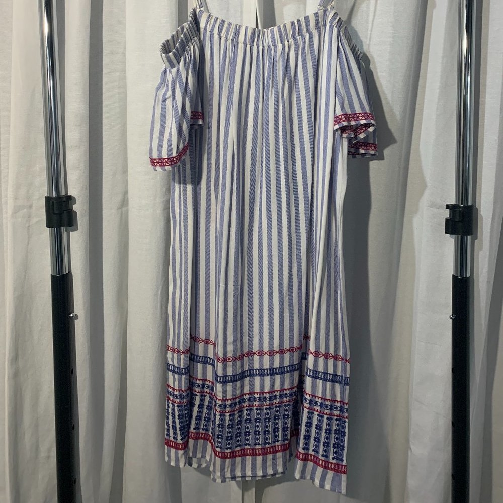 Off-the-shoulder blue and white dress!